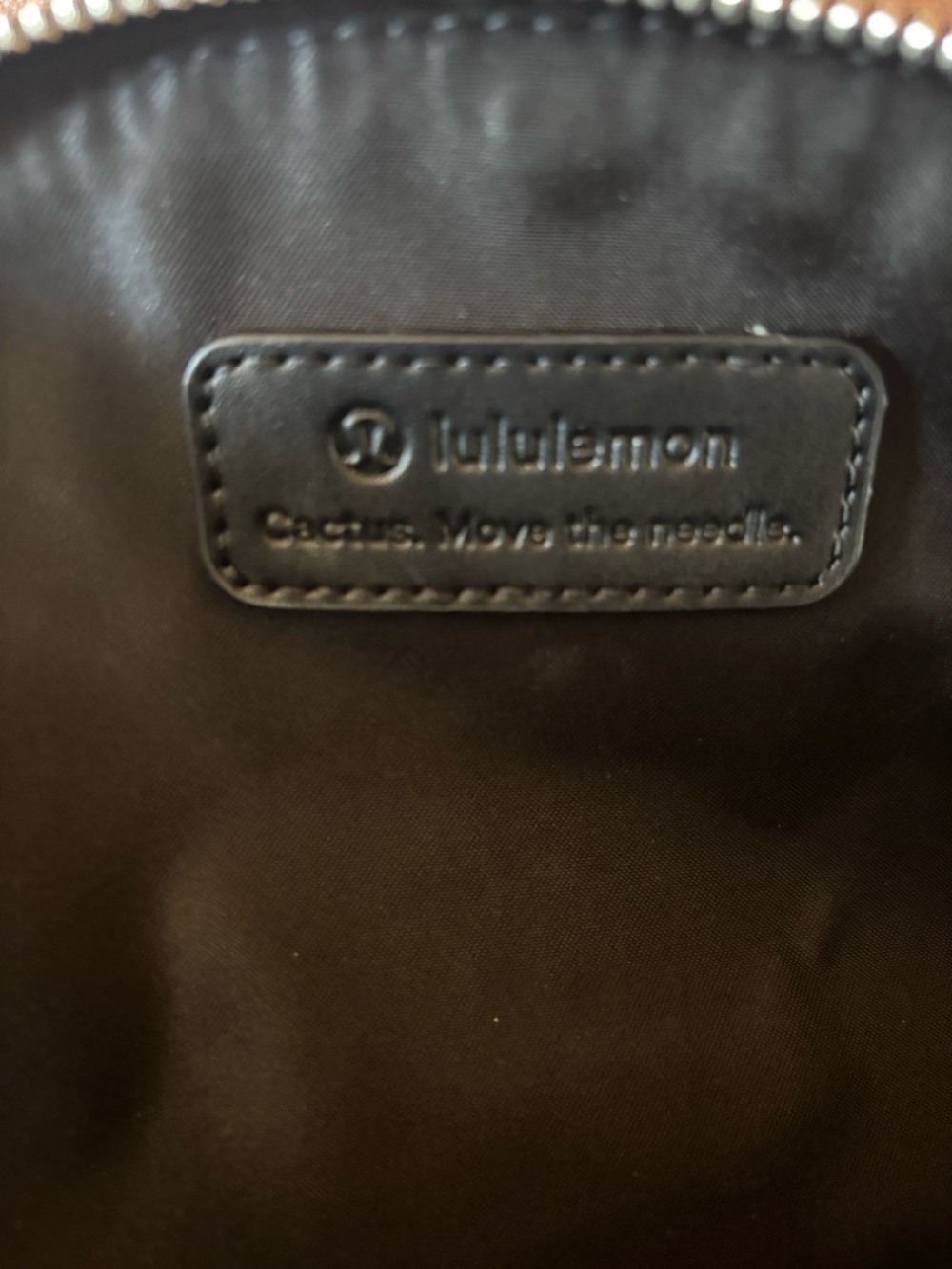lululemon Black Logo Patch Crossbody Bag - Picture 6 of 7